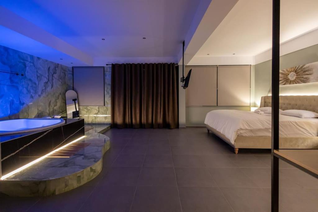 Smaragdi Luxury Jacuzzi Apartment Noho Premium Living Athens Luaran gambar